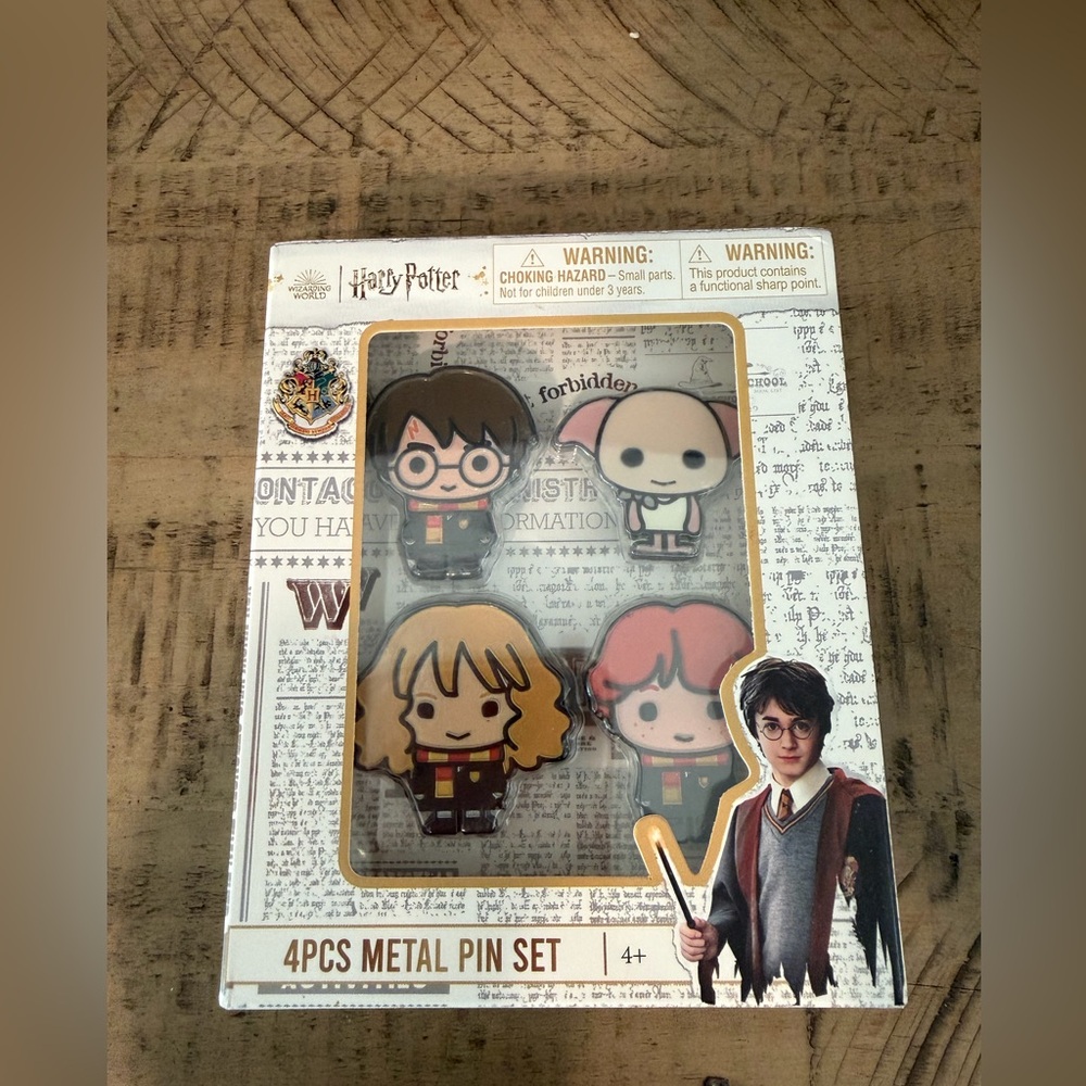 New Harry Potter Metal Pin 4 Box Set